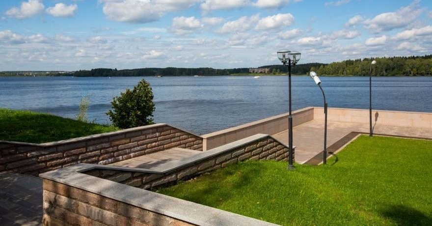 Официальное фото Учебно-оздоровительного центра Икша  звезды