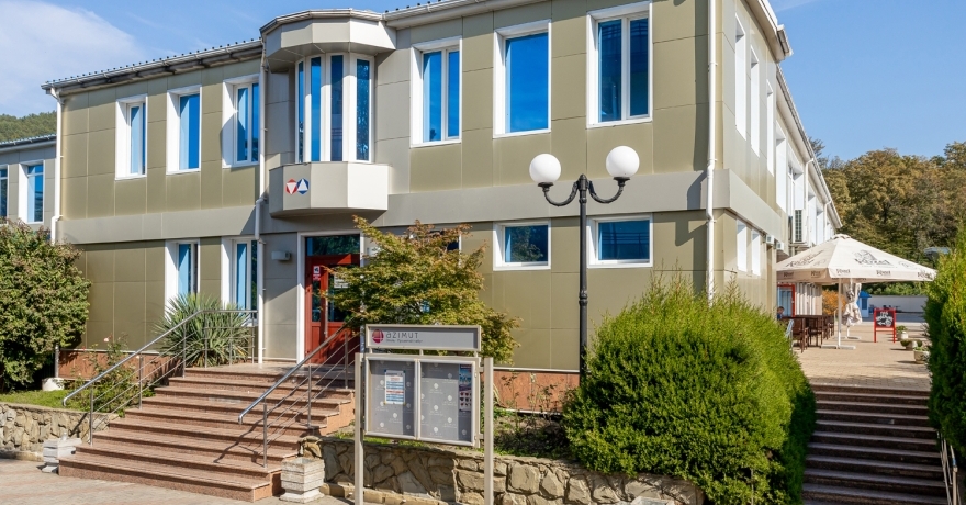 Официальное фото Отеля Азимут Прометей Небуг 2 звезды