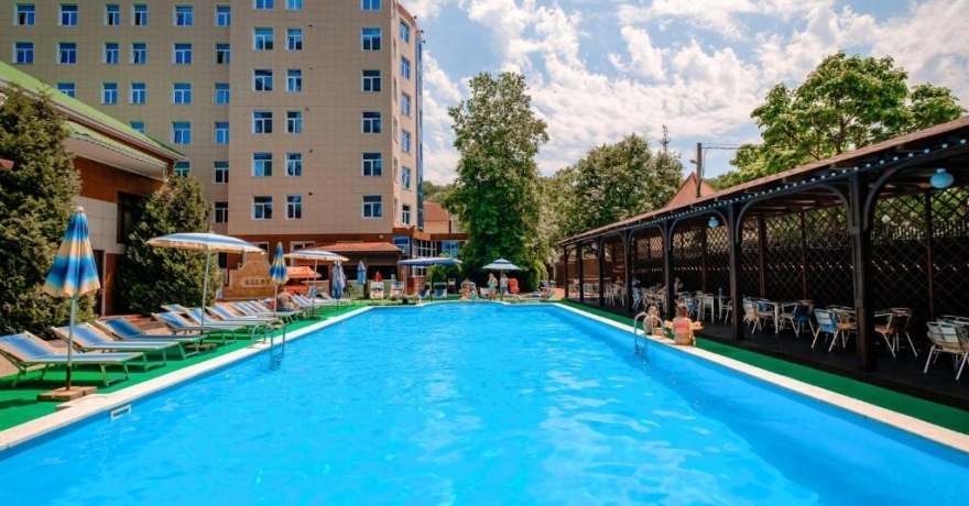 Официальное фото Отеля Кипарис 3 звезды