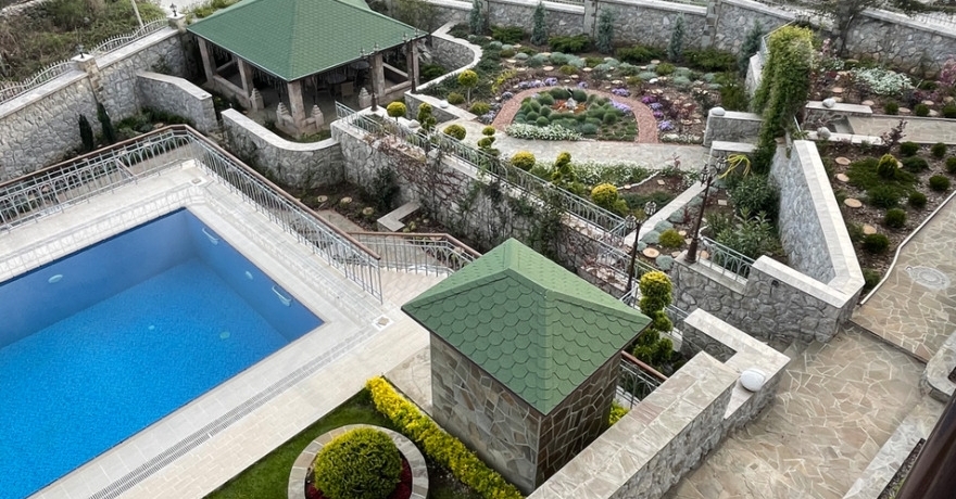 Официальное фото Гостевого дома Замок 4 звезды