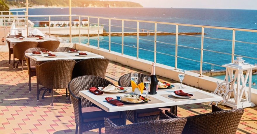 Официальное фото Отеля Азимут Прометей Небуг 2 звезды