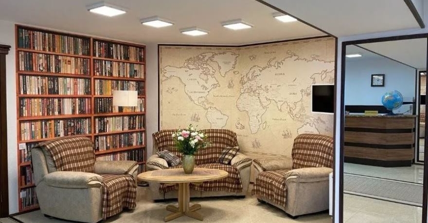 Официальное фото Гостевого дома Замок 4 звезды