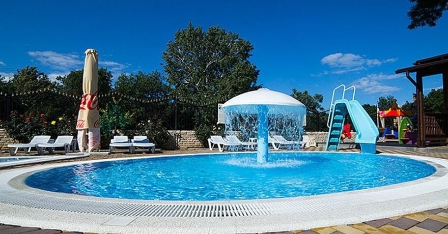 Официальное фото Бутик-Отеля Ахиллеон Парк 4 звезды