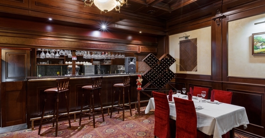 Официальное фото Клуба-Отеля Корона 4 звезды